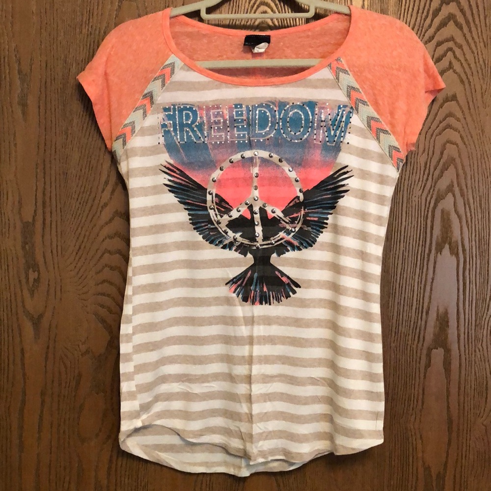 Daytrip “Freedom” Top from the Buckle.